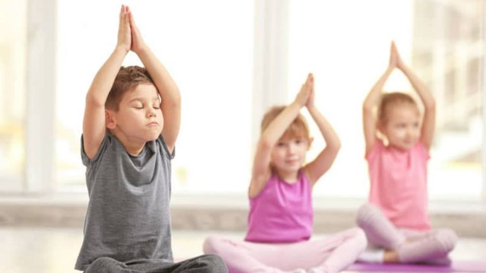¿Qué posturas de yoga para niños puedo hacer?
