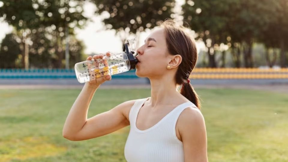 Datos curiosos sobre que pasa si tomo mucha agua