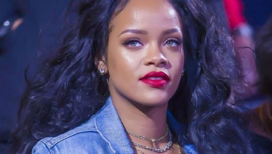 Rihanna da clases de cómo usar pantalones de cuero y lucir hermosa